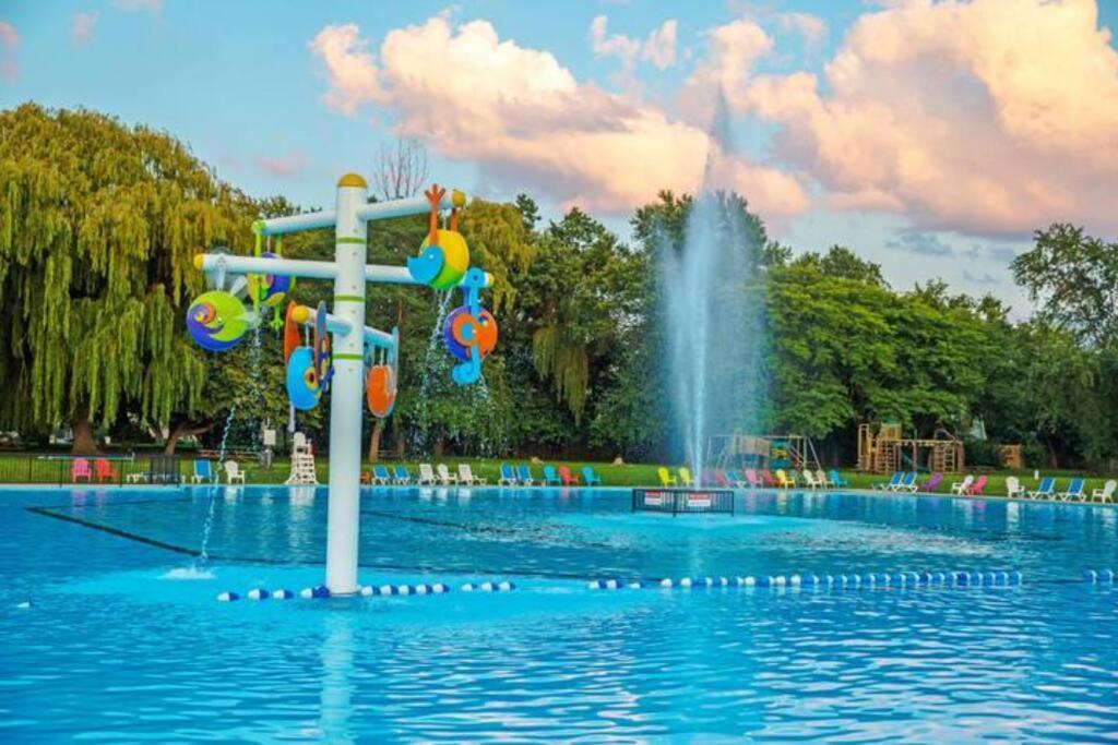 Subu'S Paradise In Niagara Extérieur photo